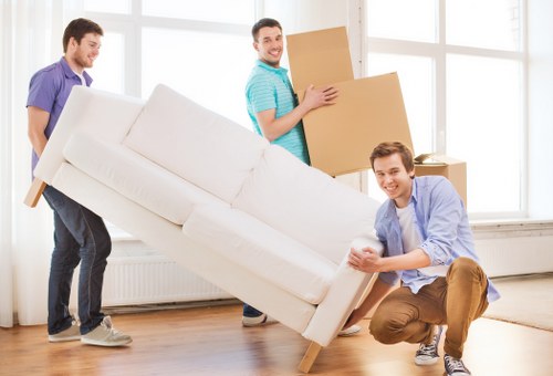 Flexible moving support from a man with a van in Barnes
